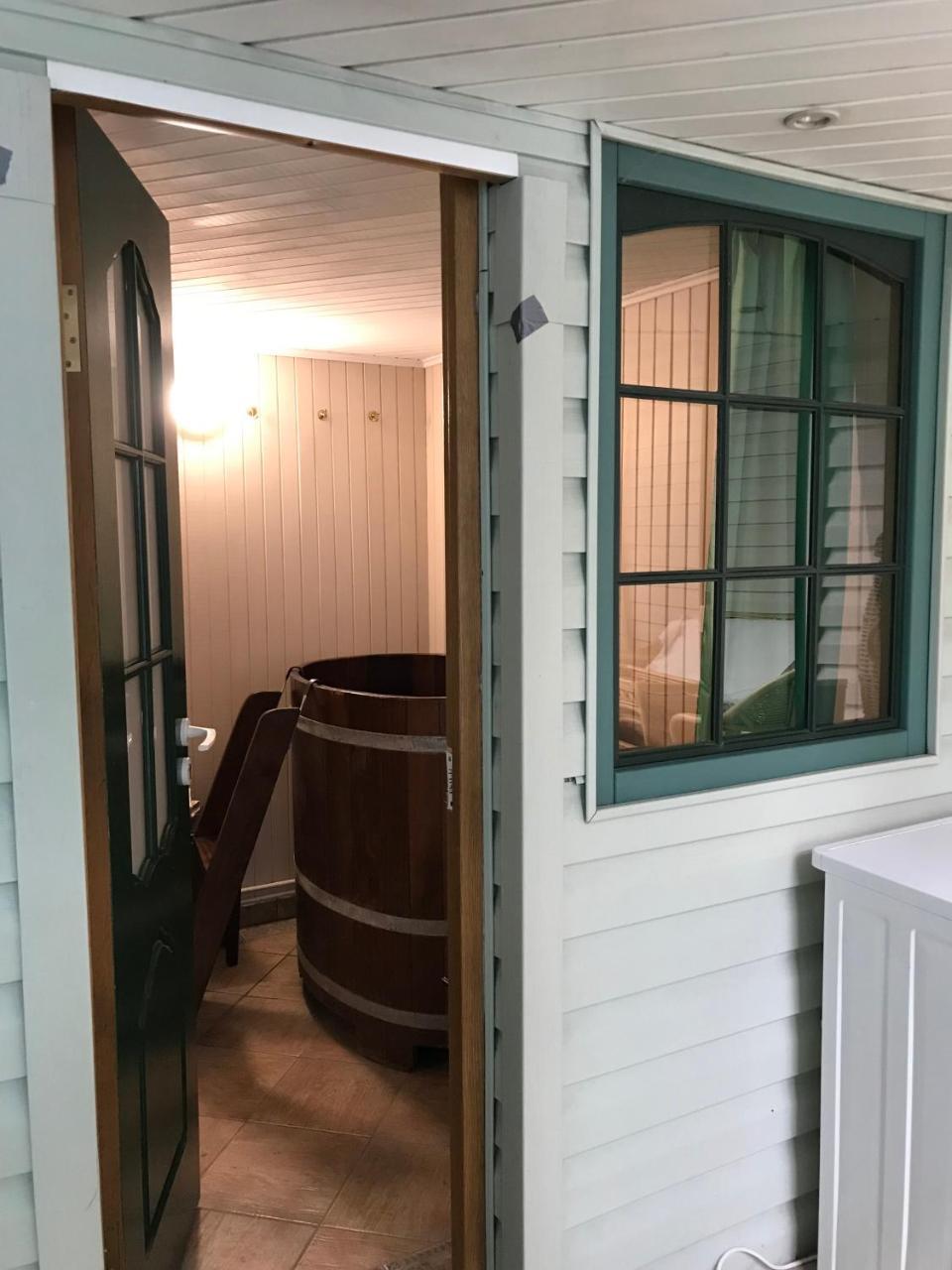 Guest House Krista Jūrkalne エクステリア 写真