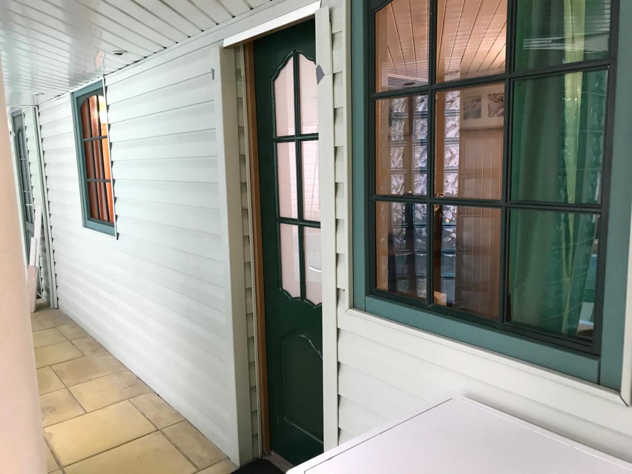Guest House Krista Jūrkalne エクステリア 写真