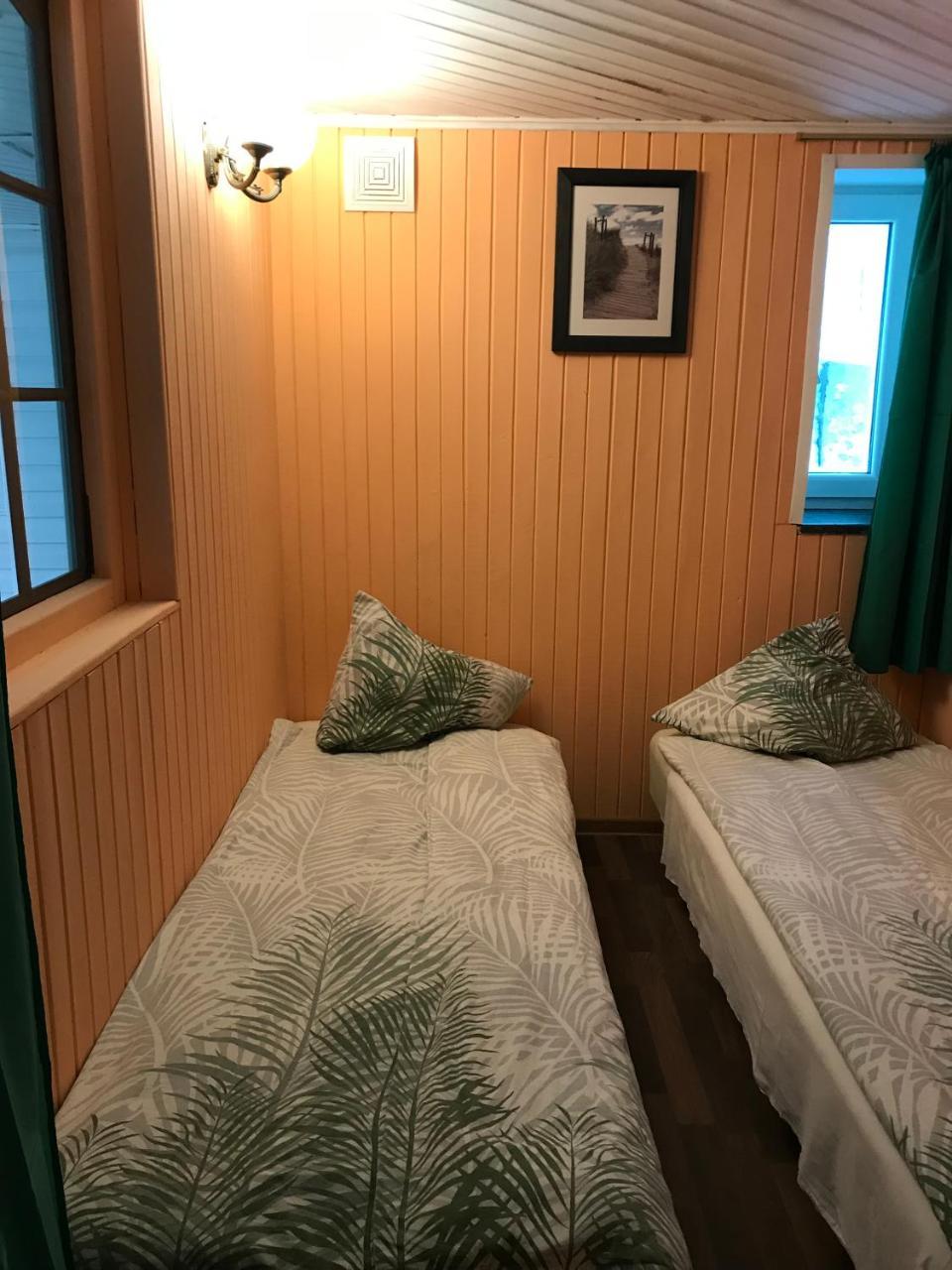 Guest House Krista Jūrkalne エクステリア 写真